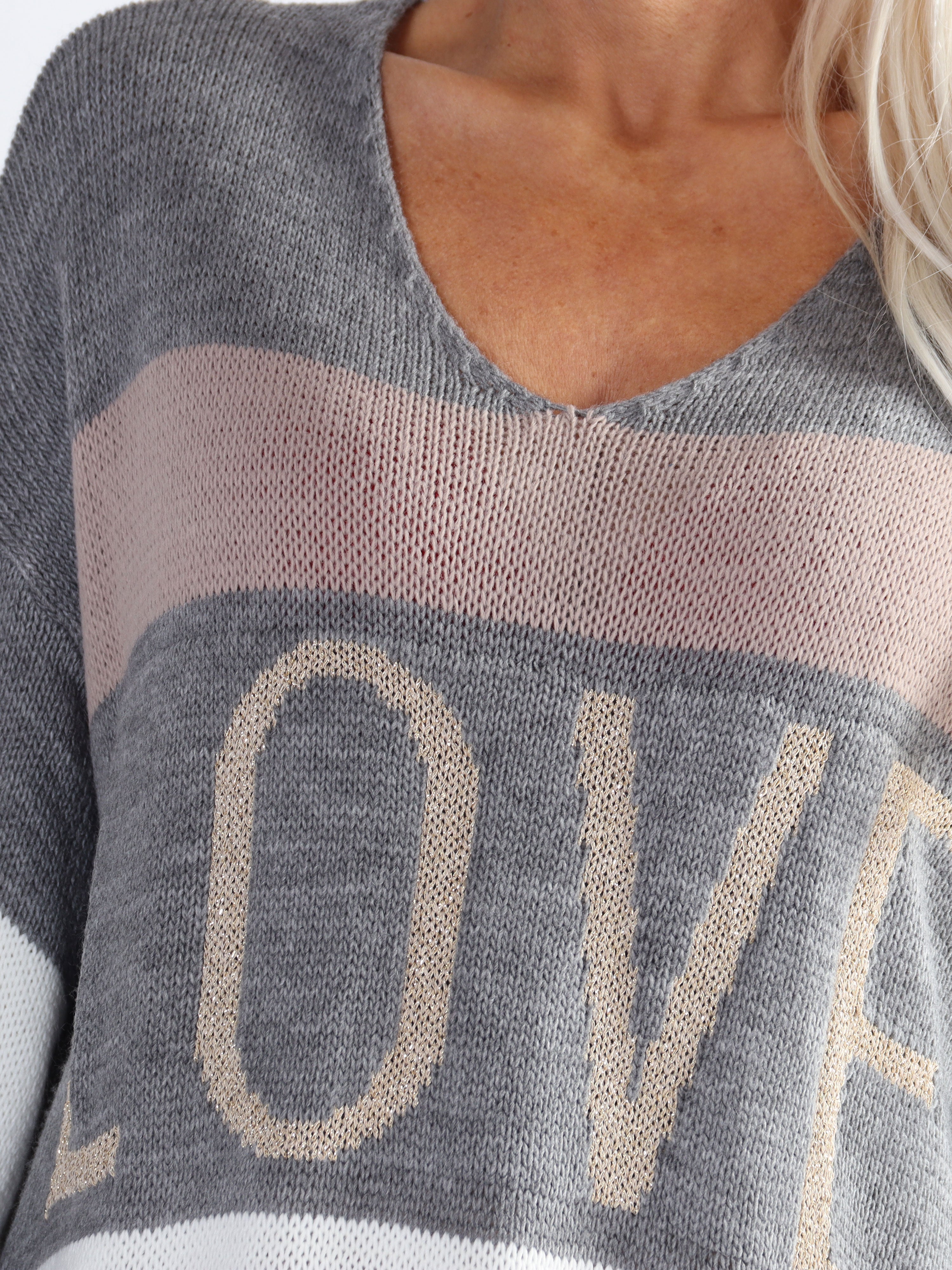 Love - Plus size strikkjole med brede striber og skrift